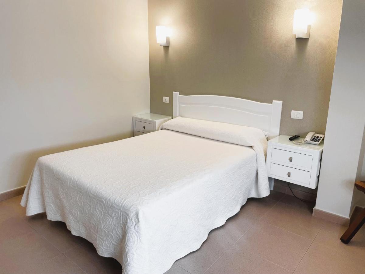 Hotel O Cruceiro Кальдас-де-Рейес Экстерьер фото