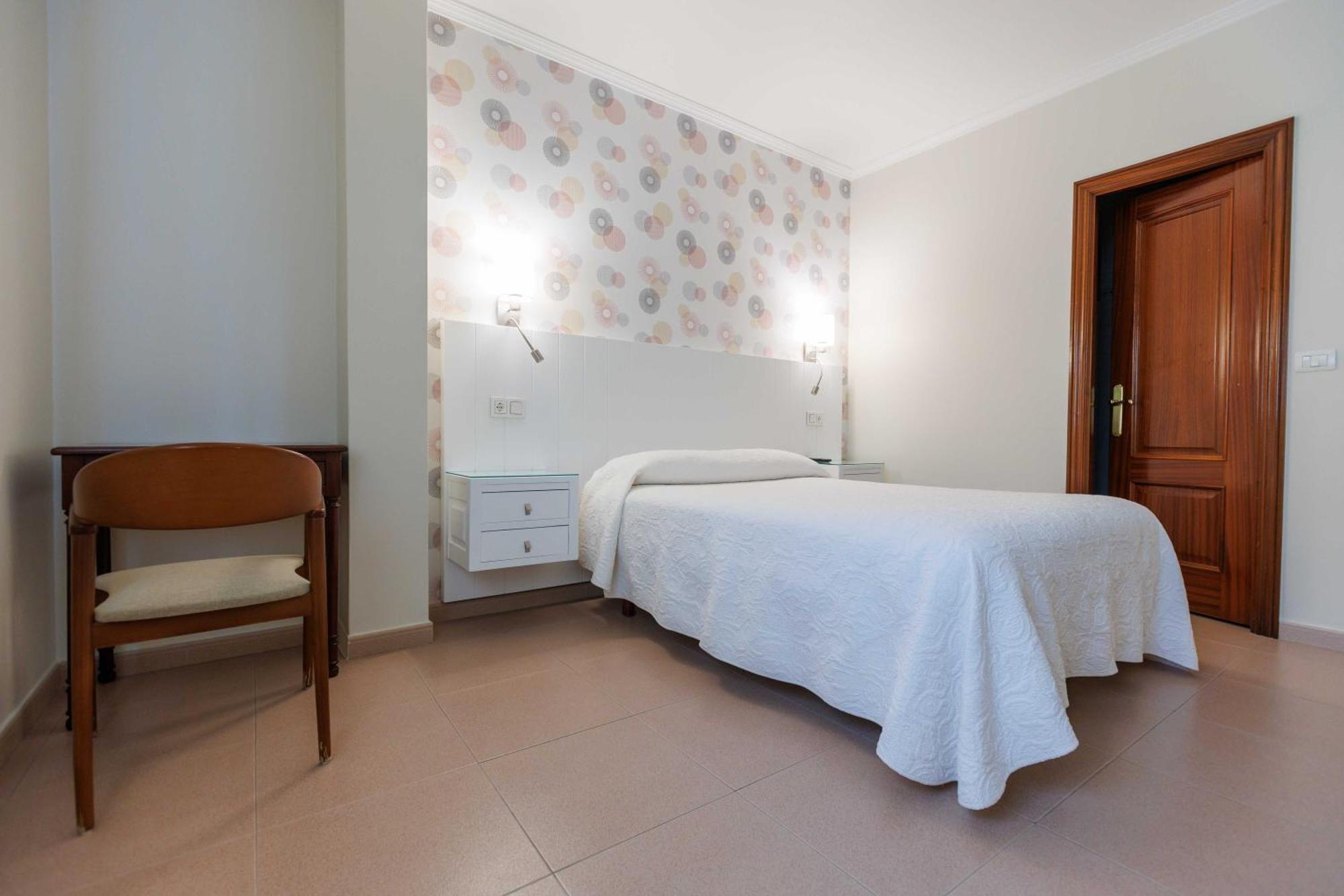 Hotel O Cruceiro Кальдас-де-Рейес Экстерьер фото