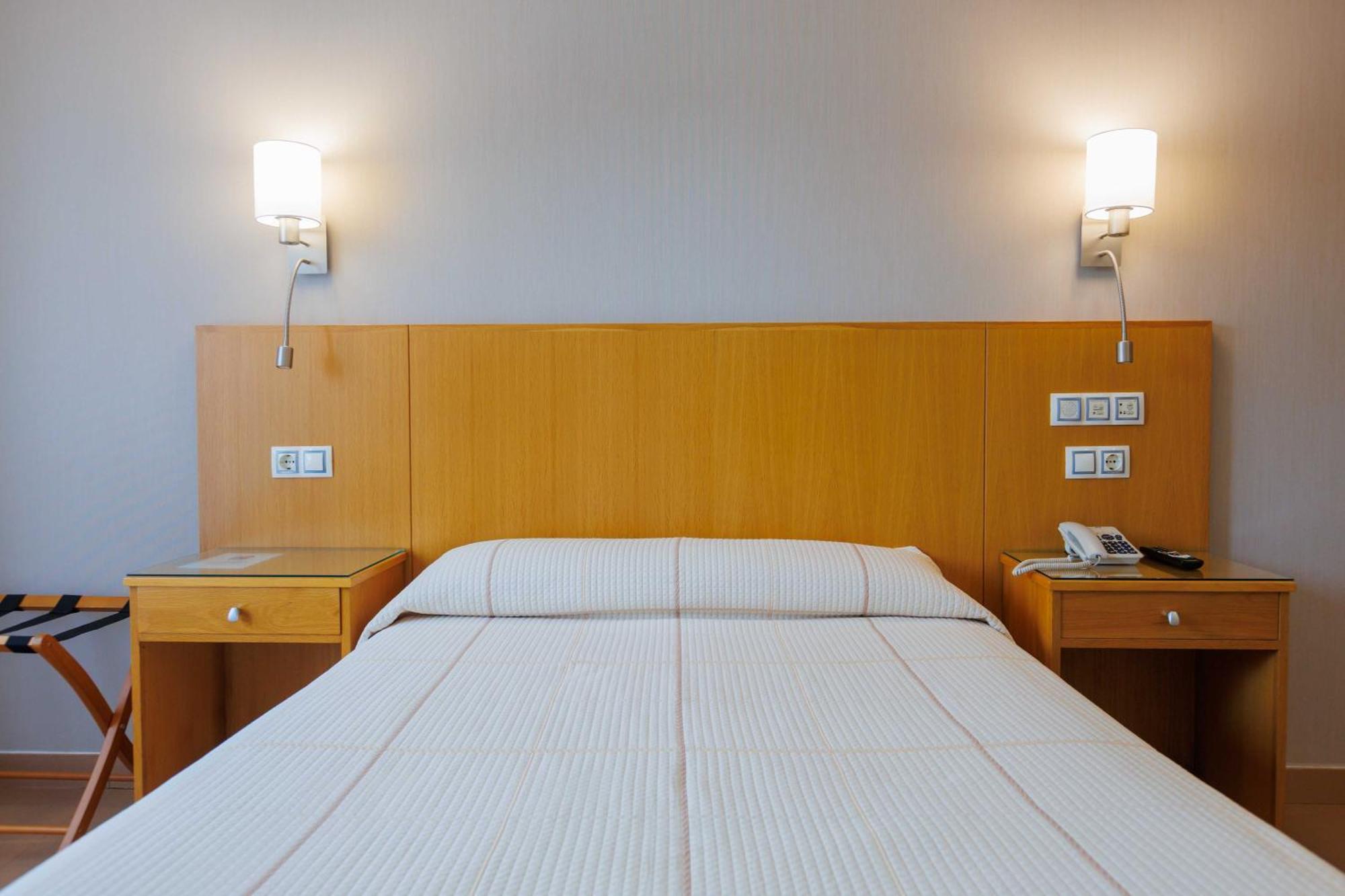 Hotel O Cruceiro Кальдас-де-Рейес Экстерьер фото