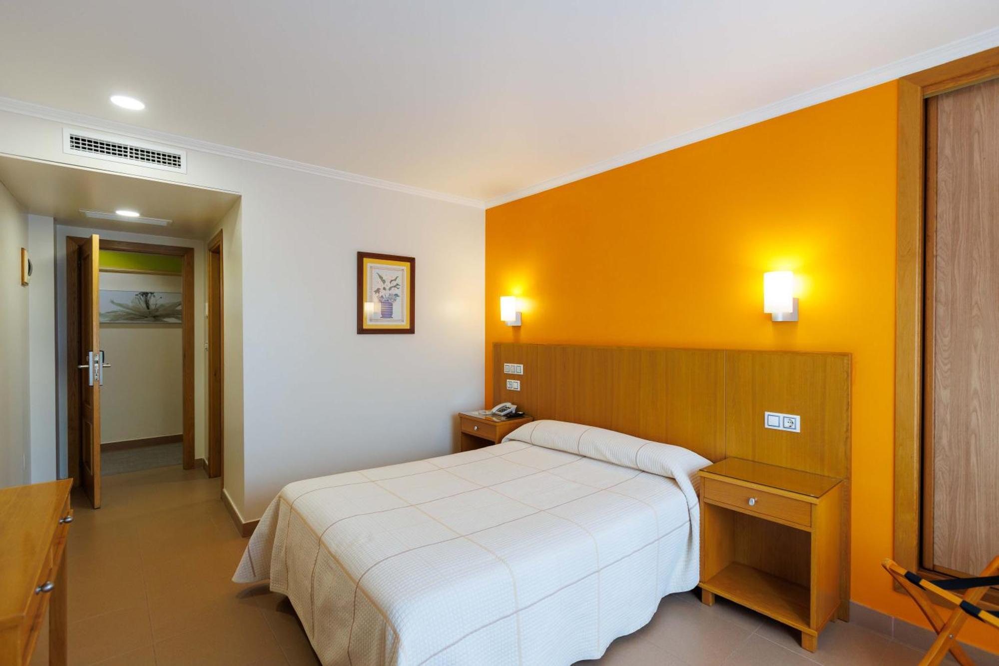 Hotel O Cruceiro Кальдас-де-Рейес Экстерьер фото