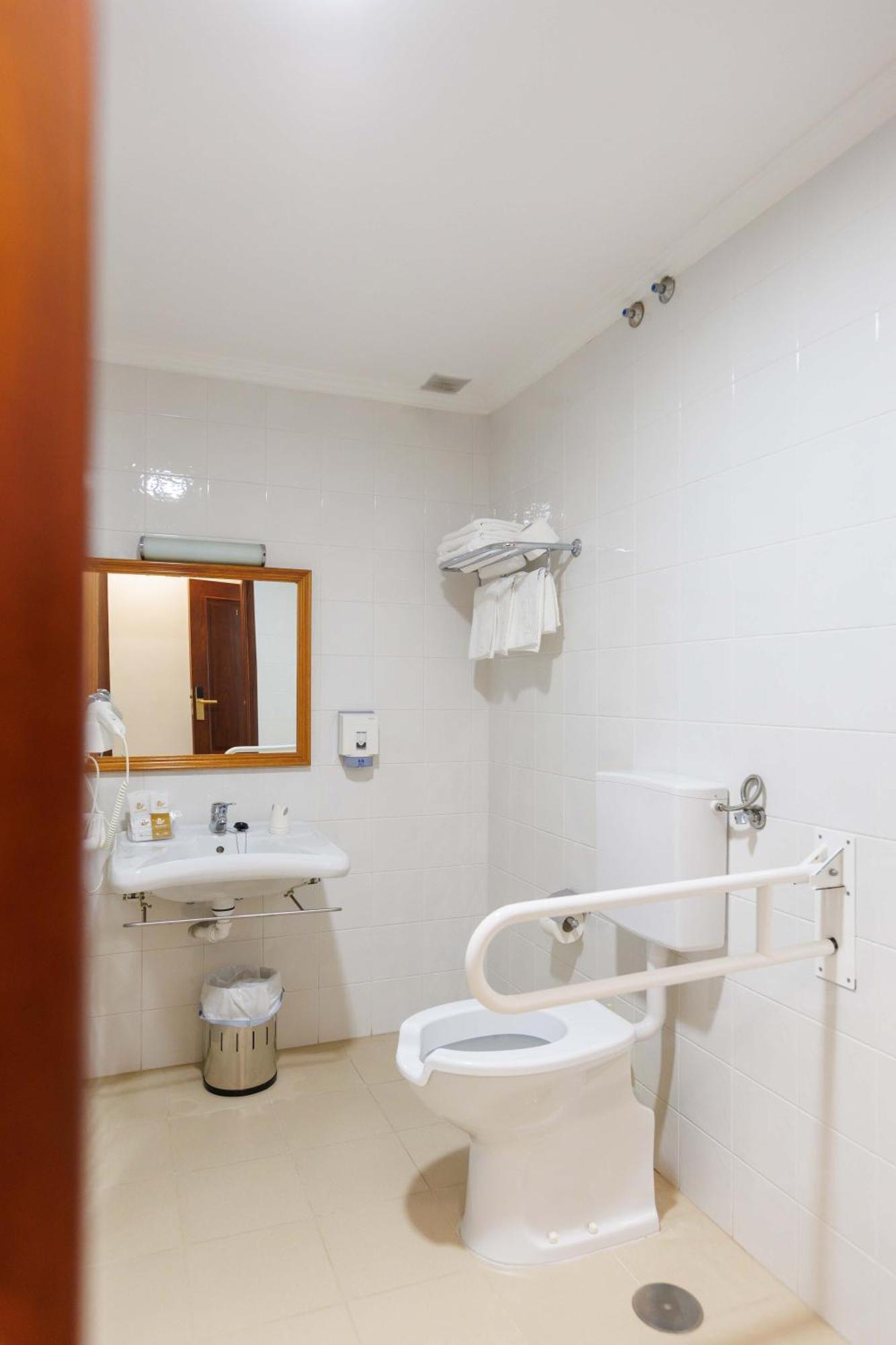 Hotel O Cruceiro Кальдас-де-Рейес Экстерьер фото