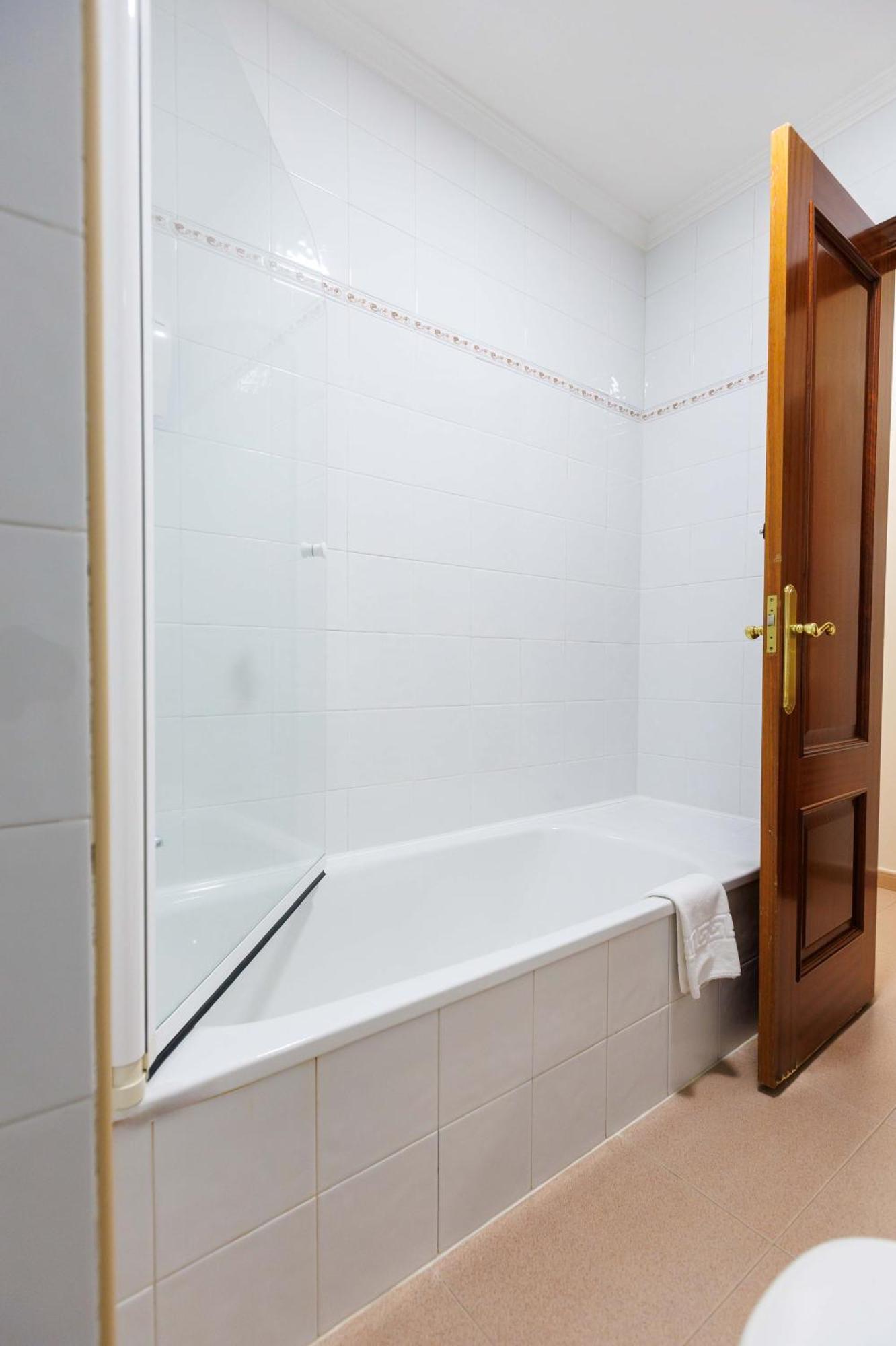 Hotel O Cruceiro Кальдас-де-Рейес Экстерьер фото