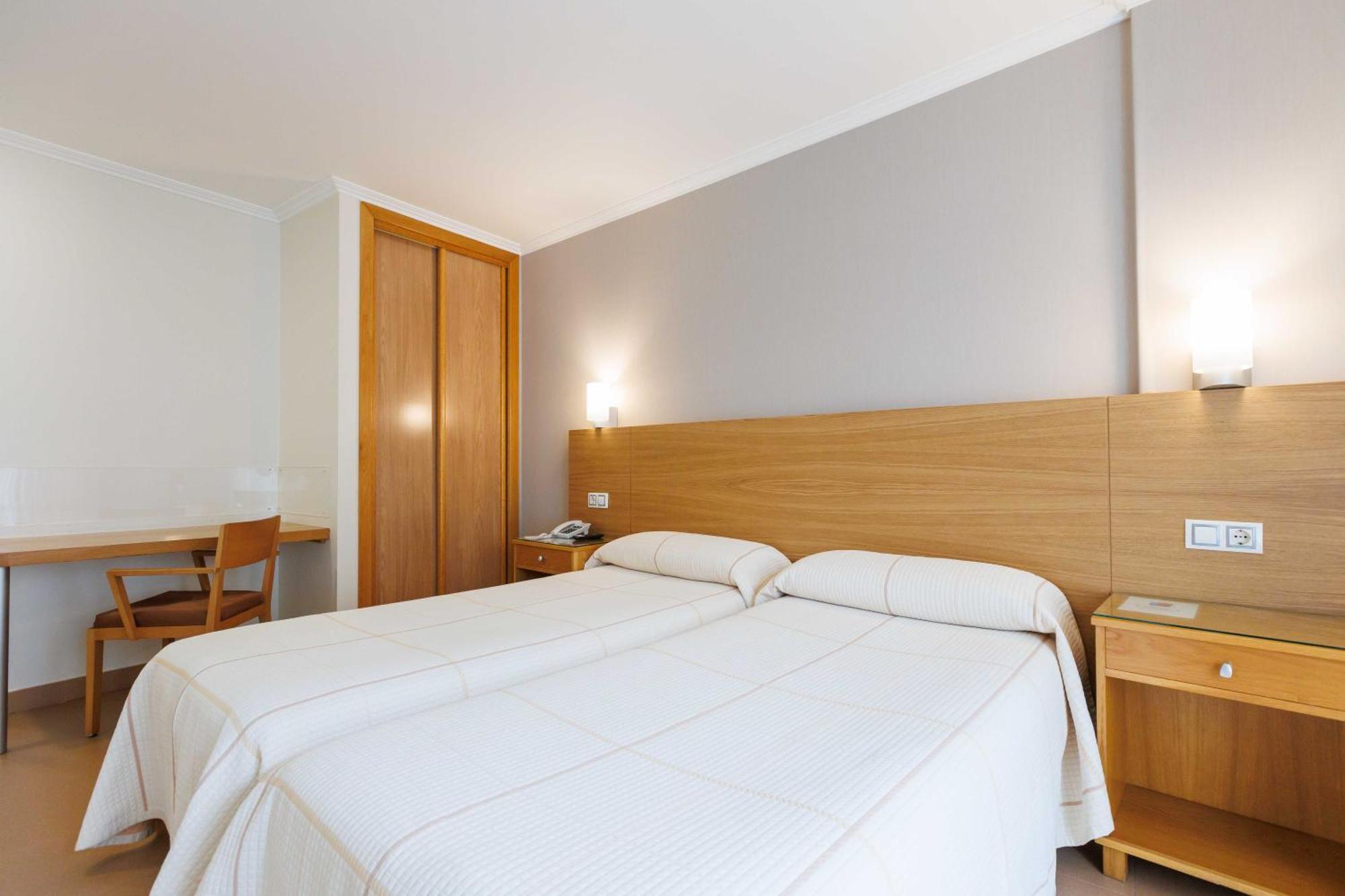 Hotel O Cruceiro Кальдас-де-Рейес Экстерьер фото