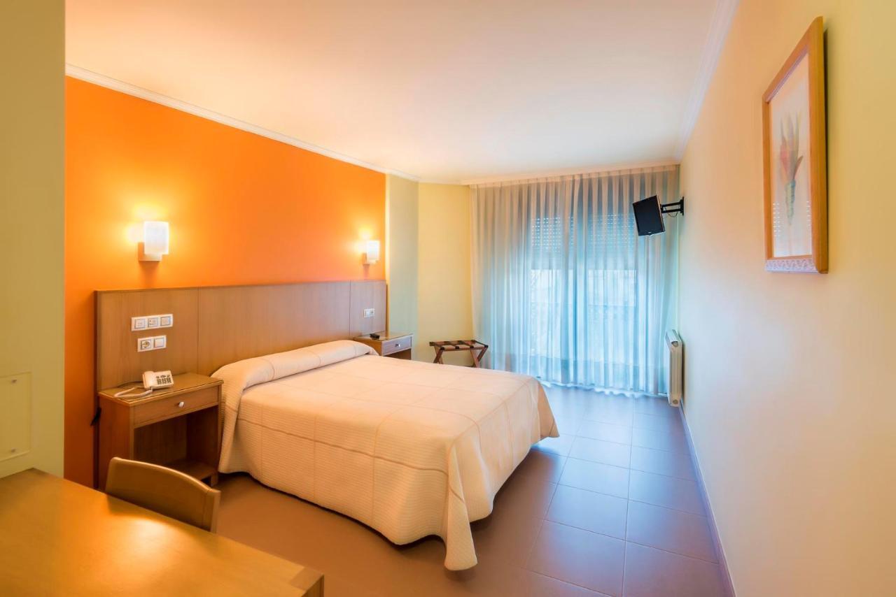 Hotel O Cruceiro Кальдас-де-Рейес Экстерьер фото